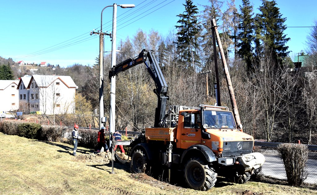 V Štiavnických Baniach obnovili trafostanicu aj elektrické prípojky, výpadkov má ubudnúť
